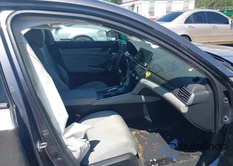 2018 Honda Accord Lx z USA, uszkodzony, nr VIN 1HGCV1F15JA264090